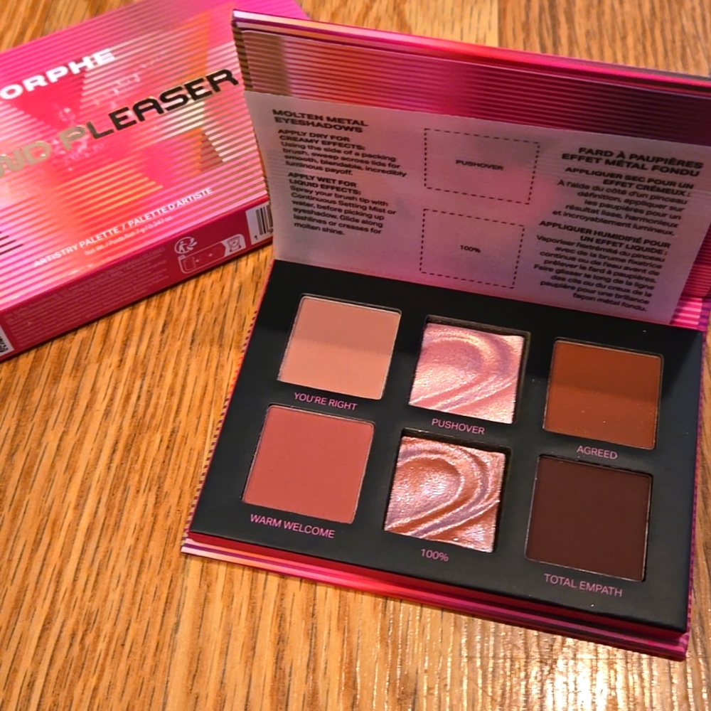 Crowd Pleaser Eyeshadow Palette